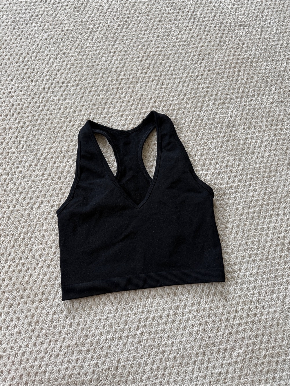 Aritzia Black V-Neck Racerback Cropped Tank